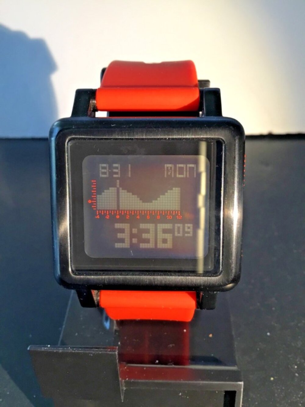 Nixon “life Aquatic / The Housing” Digital Watch – Great Shape – New Battery